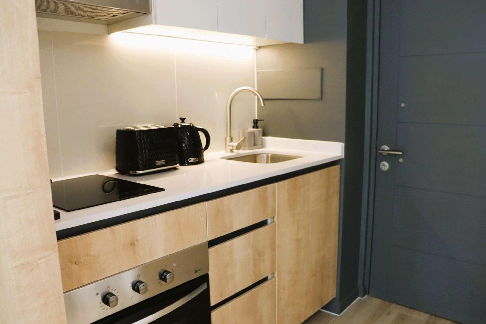 Hom I Nuevo Inmejorable En Centro De Apartamento